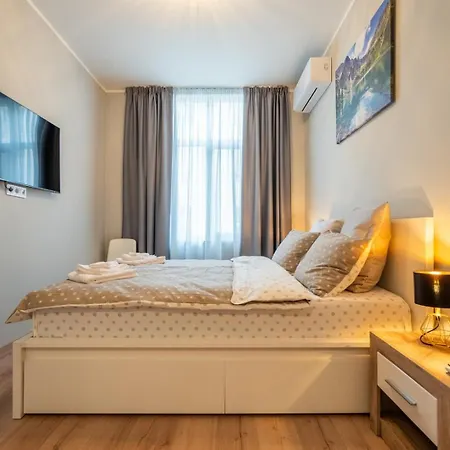 Comfy With Location * Sofia
